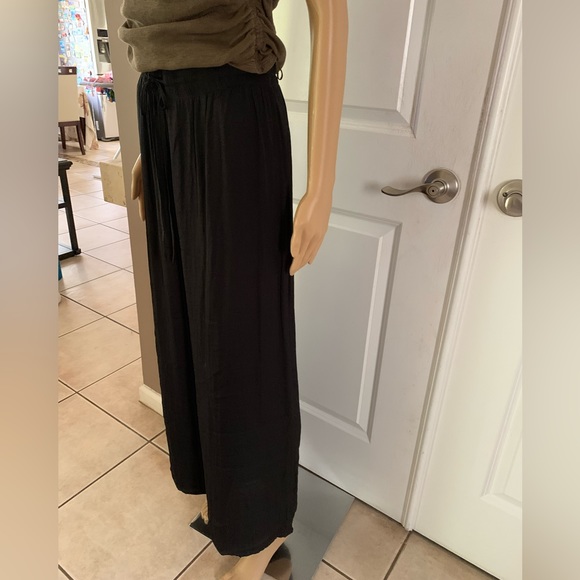 JOIE Black Wide Leg Pleated Satin Pants - Picture 5 of 13